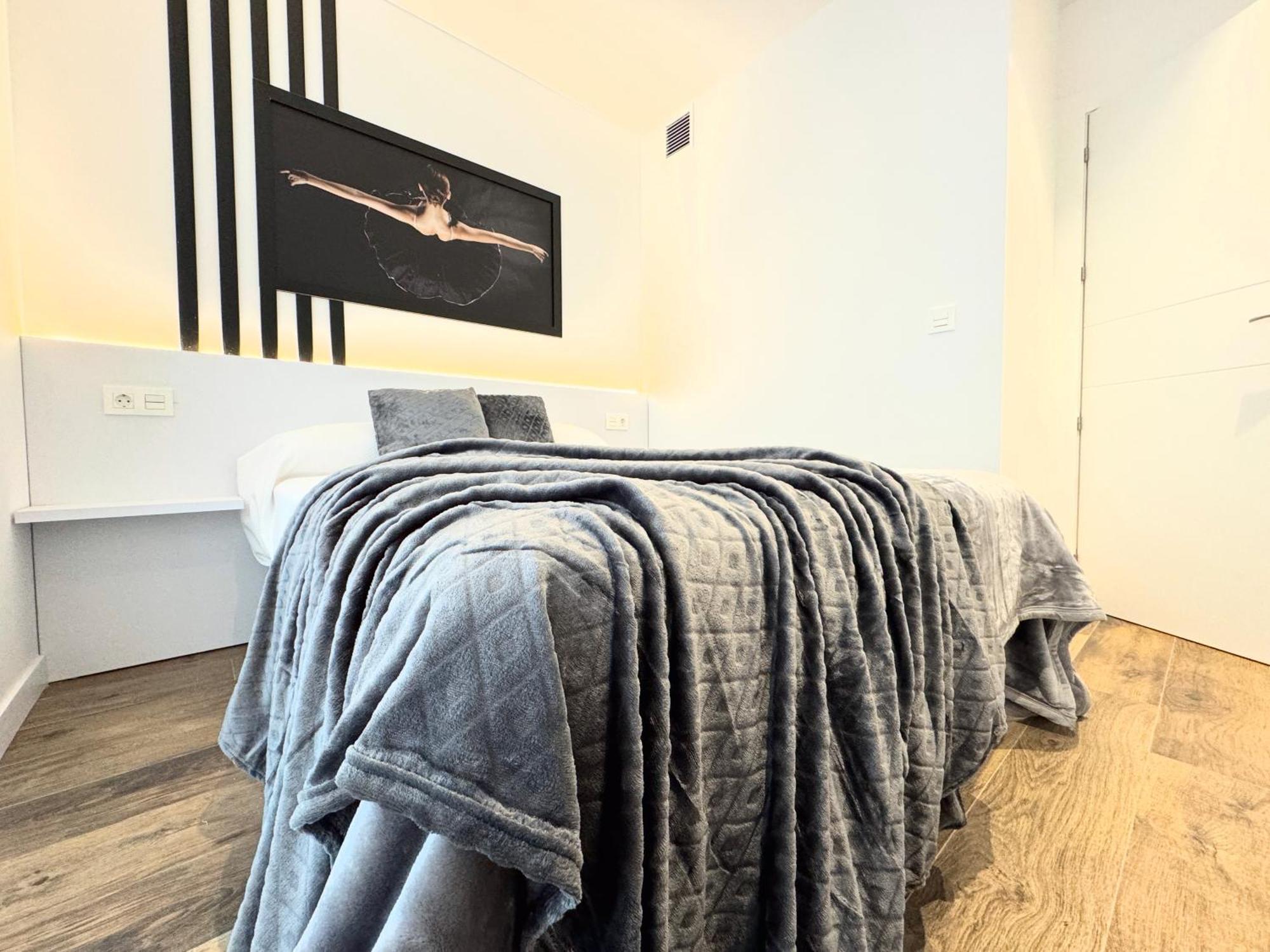 Apartamentos Turisticos Identia Sport León Exteriör bild